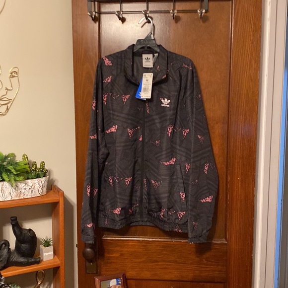 Brand new Adidas lightweight full zip jacket😍😍😍 - Picture 3 of 17